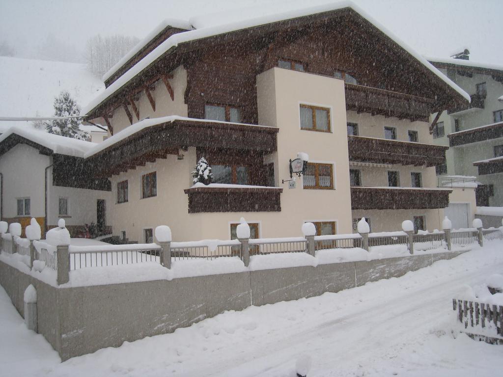 Hotel Haus Birgit Pettneu am Arlberg Exterior foto